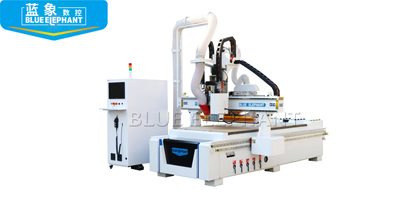 無孔工藝開料機為什么能快速代替其他隱形件？